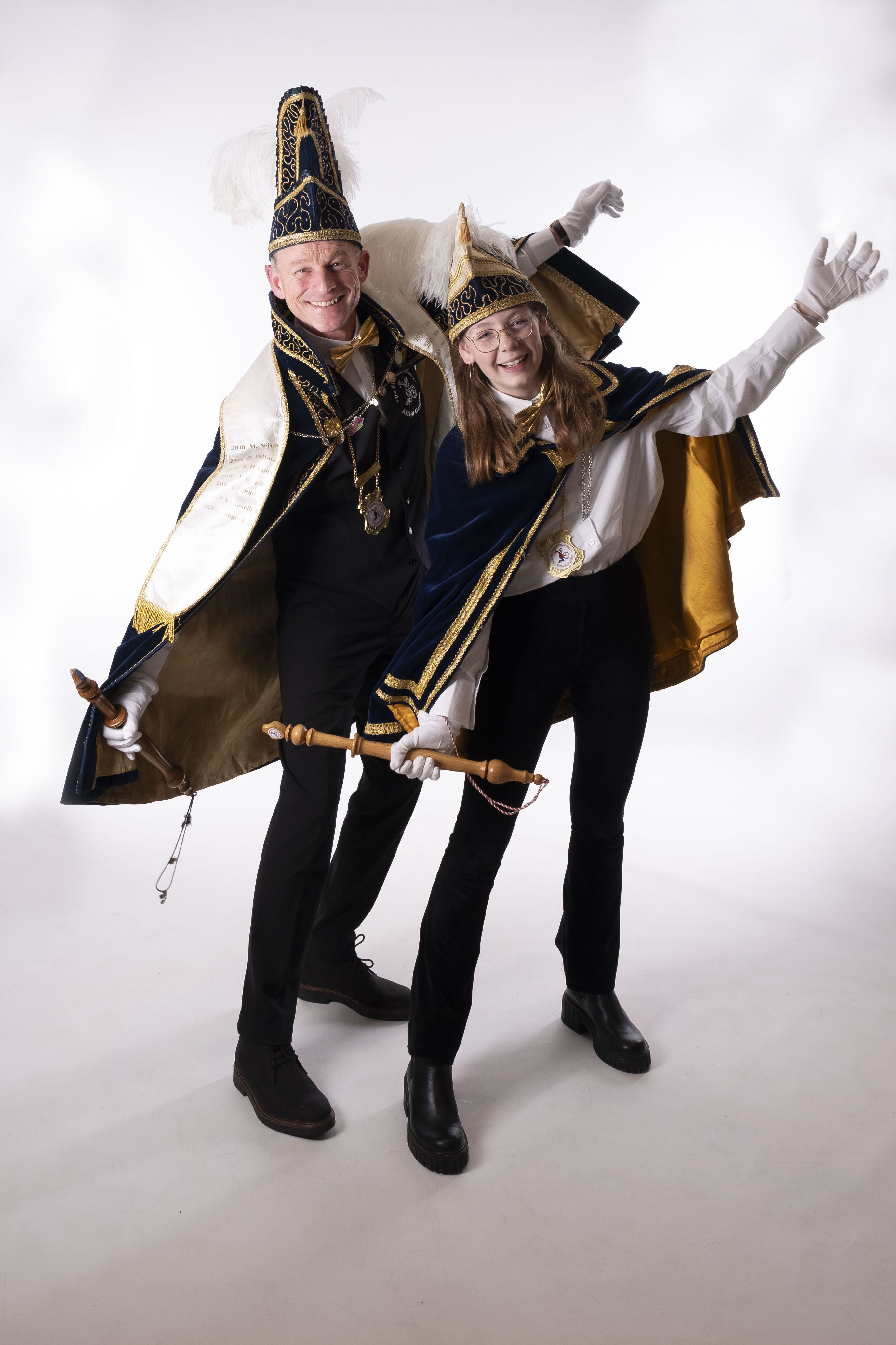 2024 - Prins Hansie Pansie de 1e van de Vlierhoek en Jeugdprinses Fenna de 1e uut Hessum